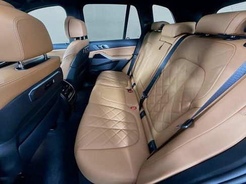 New 2026 BMW X5 xDrive40i w/ M Sport Package image 25