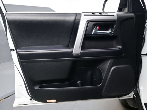 Used 2024 Toyota 4Runner SR5 RWD image 9