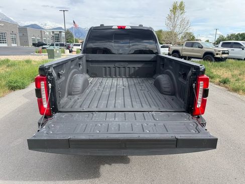 Used 2023 Ford F350 Lariat w/ Lariat Ultimate Package AWD/4WD image 12