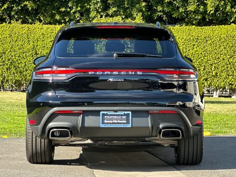 New 2026 Porsche Macan image 7