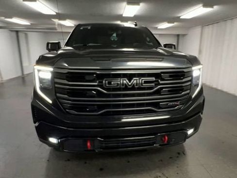 Certified 2022 GMC Sierra 1500 AT4 AWD/4WD image 3