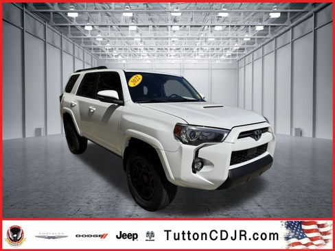 Used 2022 Toyota 4Runner TRD Off-Road Premium w/ Moonroof Package AWD/4WD image 1