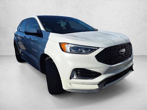 Certified 2023 Ford Edge SEL w/ Convenience Package AWD/4WD image 2