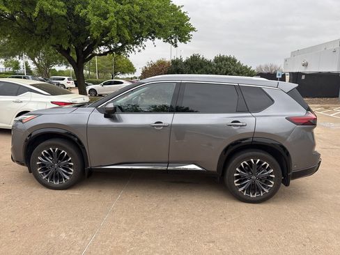 Certified 2024 Nissan Rogue Platinum w/ Platinum Premium Package image 1