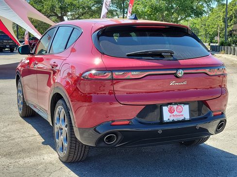 Used 2024 Alfa Romeo Tonale Veloce w/ Active Assist Package image 4