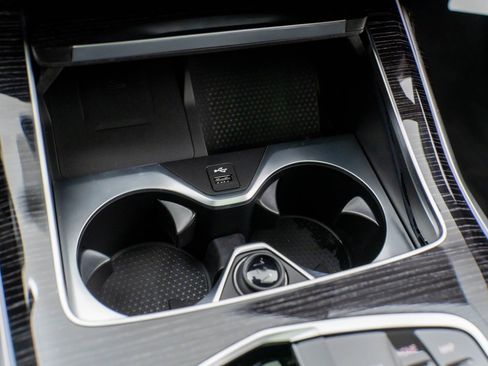 New 2026 BMW X7 xDrive40i w/ M Sport Package AWD/4WD image 25