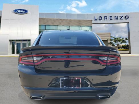 Used 2022 Dodge Charger SXT w/ Blacktop Package image 6
