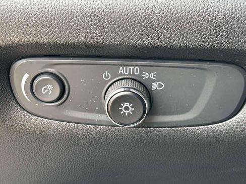Used 2023 Chevrolet Traverse LT w/ Midnight/Sport Edition AWD/4WD image 20