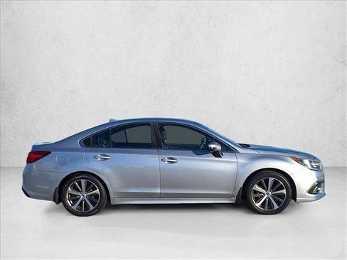 Used 2018 Subaru Legacy 2.5i Limited image 4