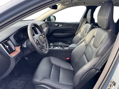 Certified 2023 Volvo XC60 B5 Plus w/ Climate Package image 11