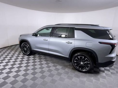 New 2026 Chevrolet Traverse LT w/ Sun and Wheel Package image 6