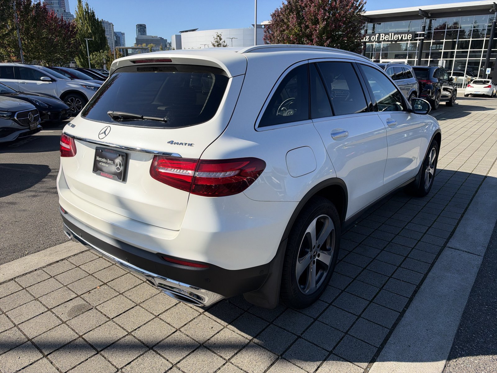 Used 2018 Mercedes-Benz GLC 300 4MATIC image 5