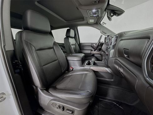 Used 2019 Chevrolet Silverado 1500 LTZ w/ LTZ Premium Package image 31