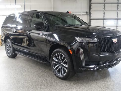 Used 2021 Cadillac Escalade ESV Sport AWD/4WD image 1