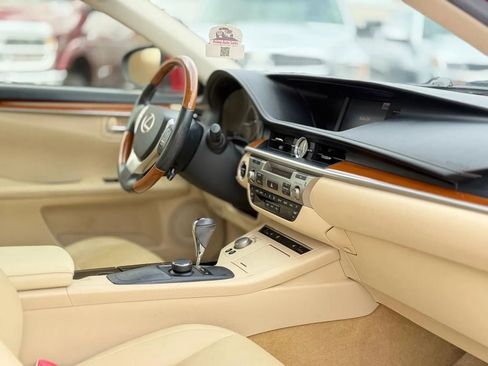 Used 2013 Lexus ES 300h w/ Premium Pkg image 13