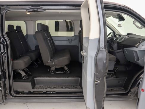 Used 2018 Ford Transit 350 XL image 12