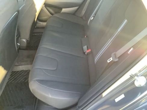 Certified 2025 Hyundai Elantra SEL image 12