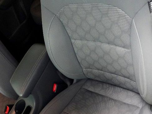 Used 2017 Kia Niro LX image 4