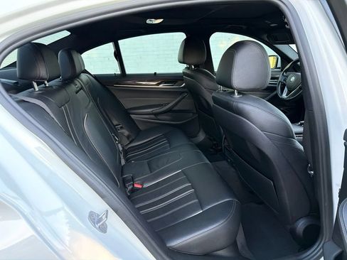 Used 2018 BMW 540i RWD image 10