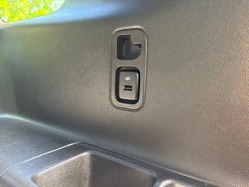 Used 2023 Chevrolet Traverse LT w/ LPO, Floor Liner Package AWD/4WD image 42