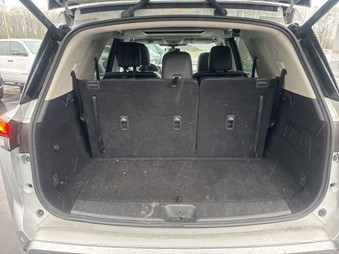 Used 2023 Nissan Pathfinder SL w/ SL Premium Package AWD/4WD image 10