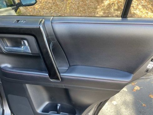 Used 2018 Toyota 4Runner TRD Off-Road Premium image 20