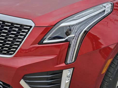 New 2026 Cadillac XT5 Luxury image 5
