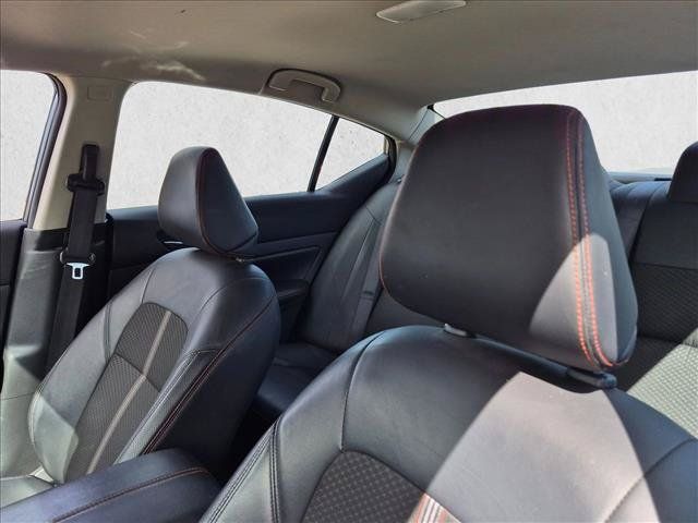 Used 2024 Nissan Altima 2.5 SR FWD image 6