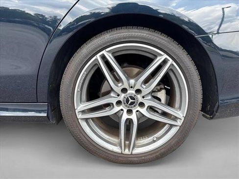 Used 2018 Mercedes-Benz E 300 image 26
