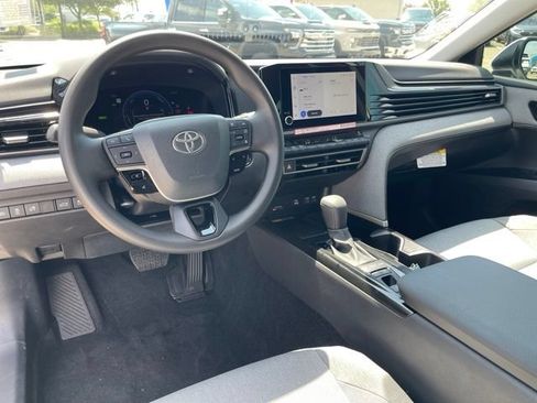 Used 2026 Toyota Camry LE w/ Convenience Package FWD image 10