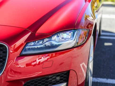 Used 2017 Jaguar XF R-Sport image 14