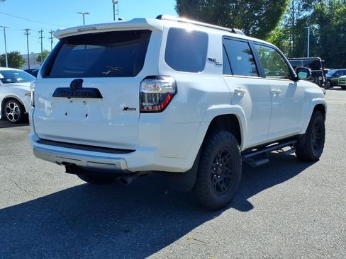 Used 2024 Toyota 4Runner TRD Off-Road Premium w/ Moonroof Package AWD/4WD image 9