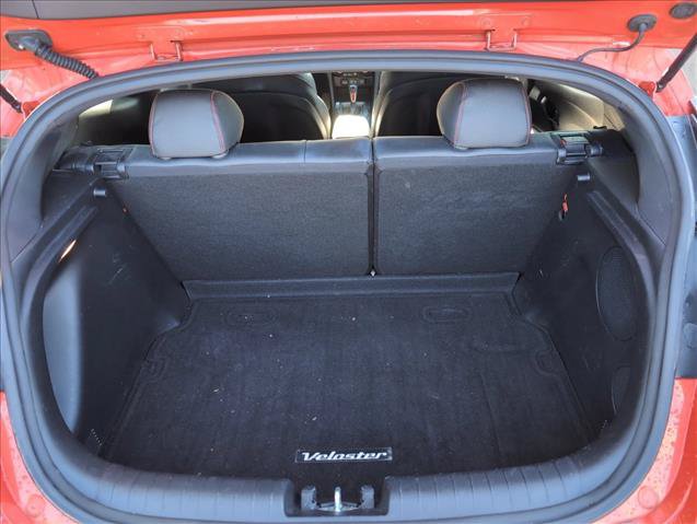 Used 2019 Hyundai Veloster Turbo FWD image 7