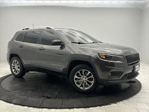 Certified 2019 Jeep Cherokee Latitude Plus AWD/4WD image 1