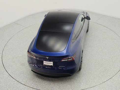 Used 2025 Tesla Model Y Long Range AWD/4WD image 25