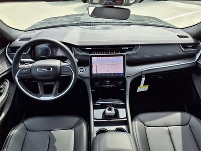 New 2025 Jeep Grand Cherokee Limited