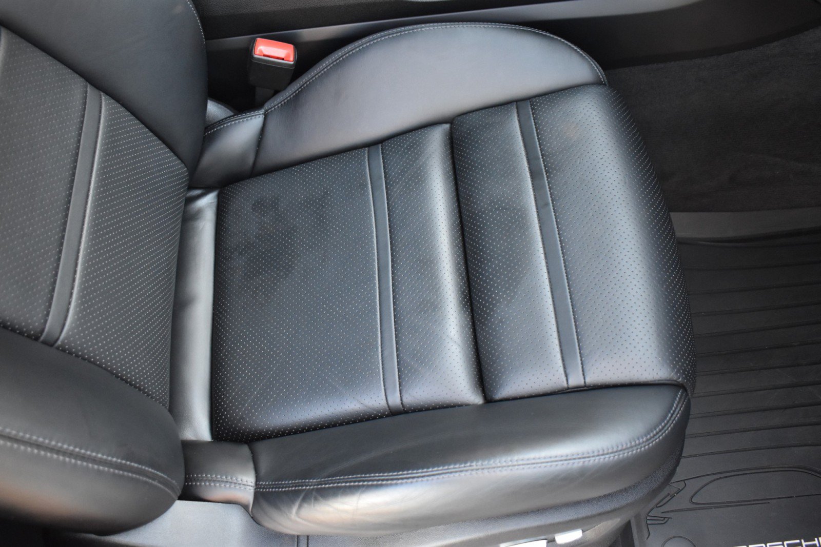 Used 2021 Porsche Cayenne Coupe AWD/4WD image 38