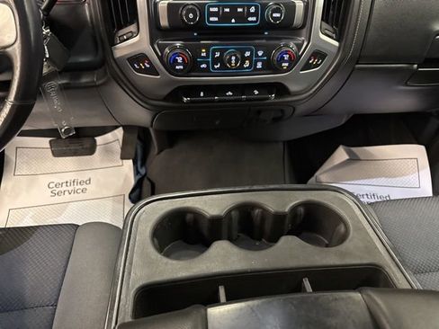 Used 2019 GMC Sierra 1500 SLE w/ SLE Value Package AWD/4WD image 17