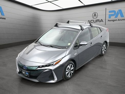 Used 2019 Toyota Prius Prime Premium image 34