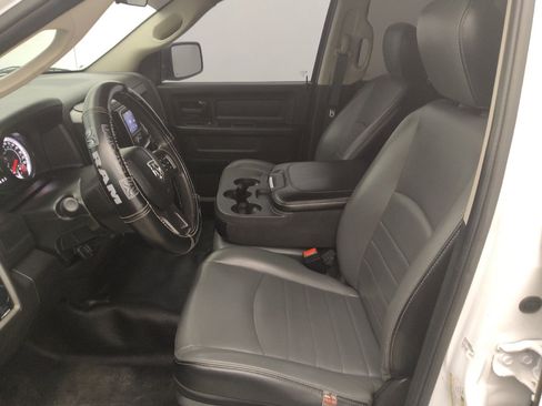 Used 2021 RAM 1500 Tradesman w/ Chrome Appearance Group AWD/4WD image 17