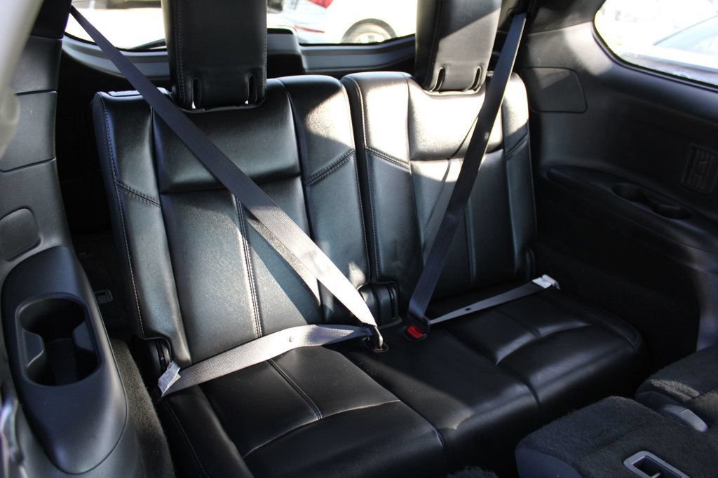 Used 2020 Nissan Pathfinder SL FWD image 18