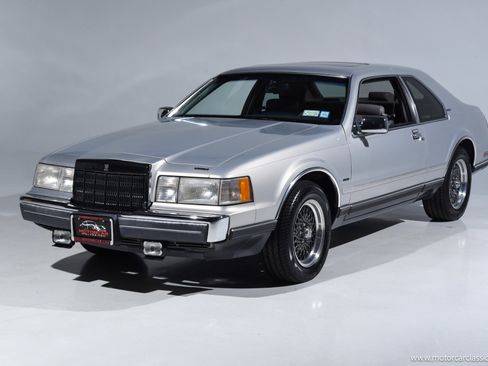 Used 1990 Lincoln Mark VII LSC image 3