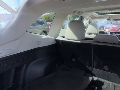 Used 2023 Subaru Forester Limited image 28