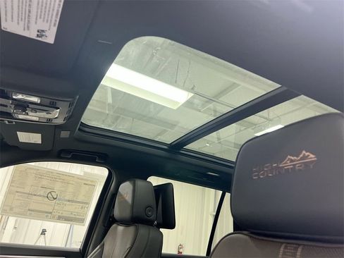 New 2026 Chevrolet Tahoe High Country image 19