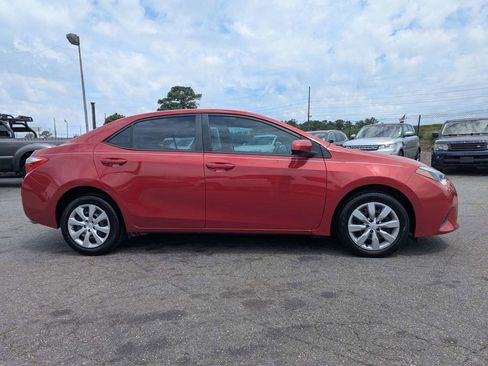 Used 2014 Toyota Corolla LE FWD image 5