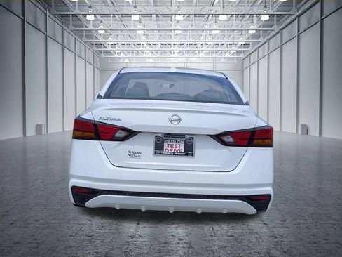 Used 2020 Nissan Altima 2.5 S FWD image 9