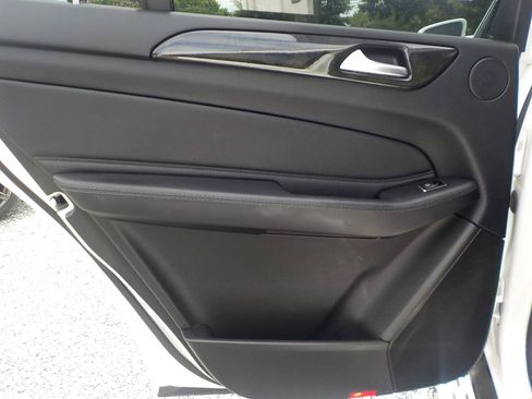 Used 2018 Mercedes-Benz GLS 450 4MATIC w/ Premium Package image 32