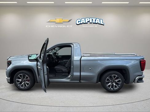 Used 2023 GMC Sierra 1500 Pro w/ Convenience Package RWD image 9