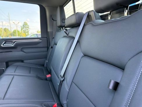 Used 2025 Chevrolet Silverado 2500 LTZ w/ LTZ Convenience Package AWD/4WD image 9