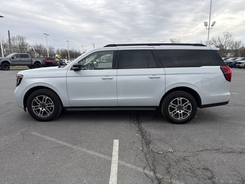 Used 2025 Ford Expedition Max Active image 7